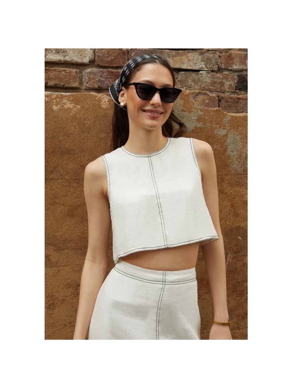 CAARA Zenni Linen White Black Stitch Sleeveless Crop Top Size M NEW Few Moda